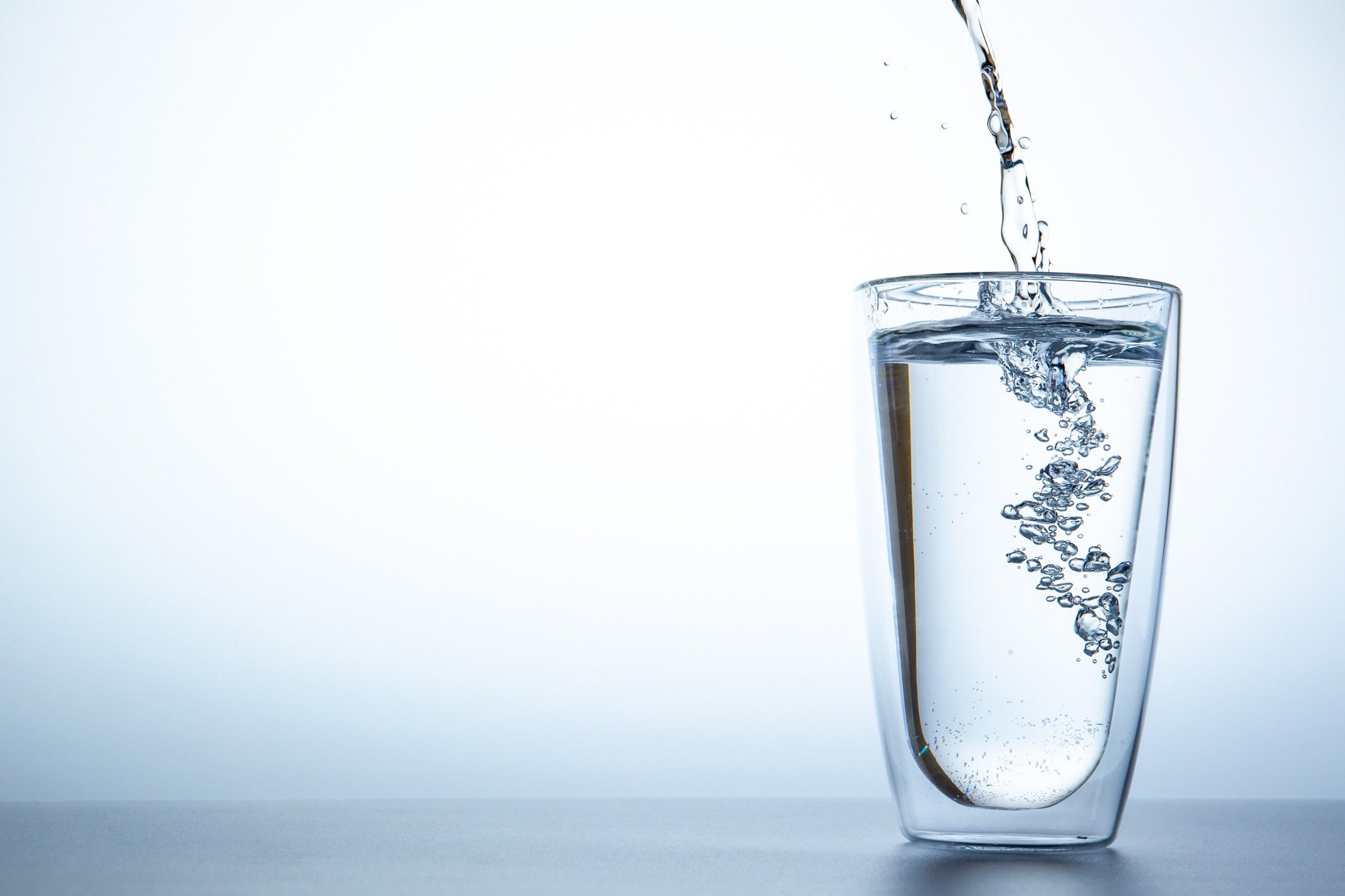 Dẫn chứng y khoa chứng minh tác dụng bảo vệ sức khỏe của nước ion kiềm
